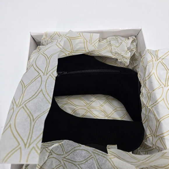 New VENUS Black Heeled Boots with Stiletto Heel - Picture 7 of 8